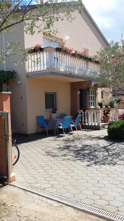 Apartments Kata Biograd Na Moru Exteriör bild