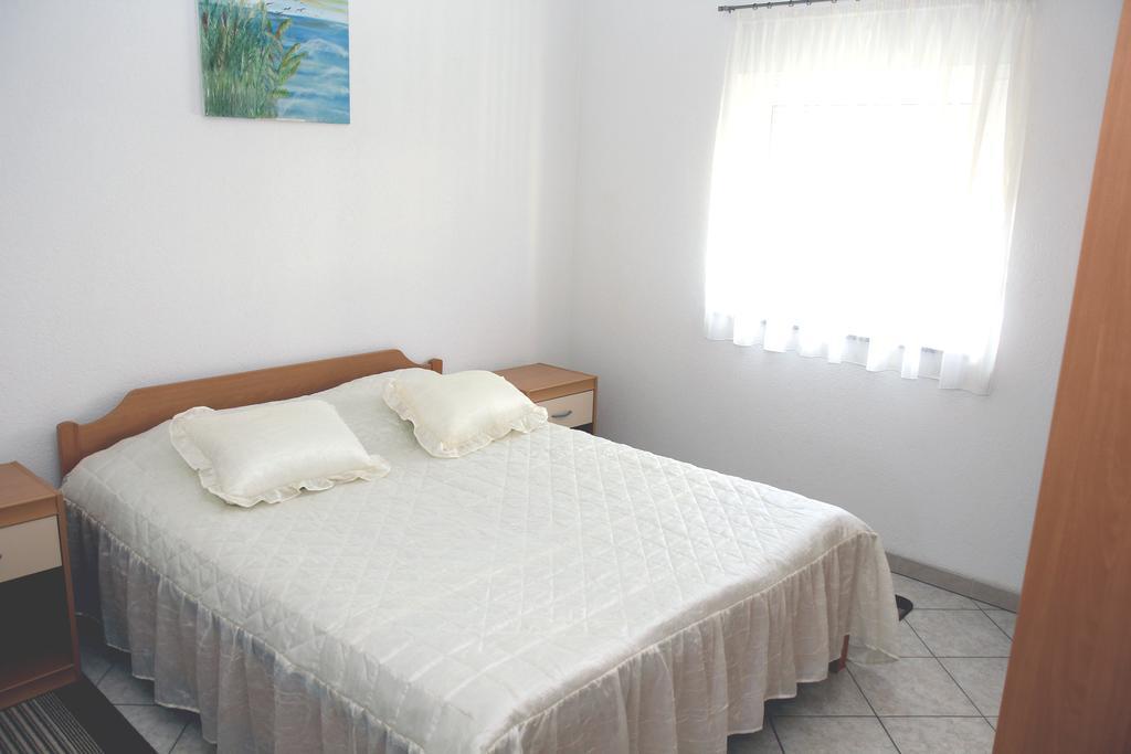 Apartments Kata Biograd Na Moru Exteriör bild