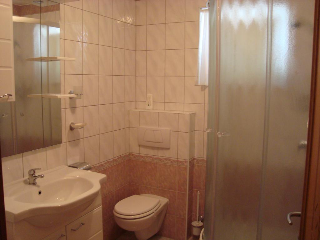 Apartments Kata Biograd Na Moru Exteriör bild